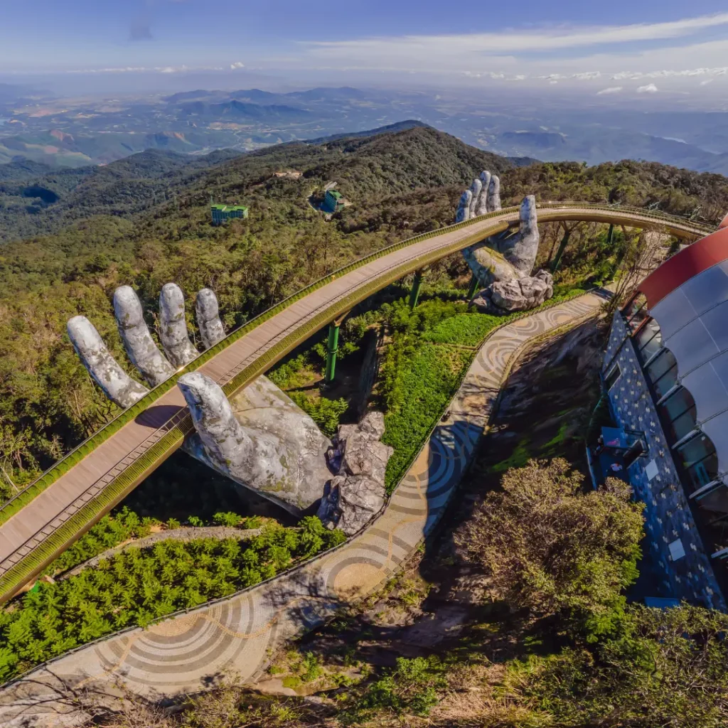 04 Days Da Nang Tour 04 Days Da Nang Tour